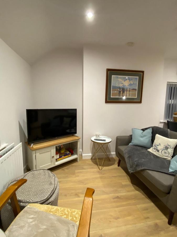 Cosy Loft Apartment Ballycastle Exterior photo